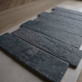 Керамограніт Golden Tile Fino 6FУ020 Антрацитовий 6x25 см